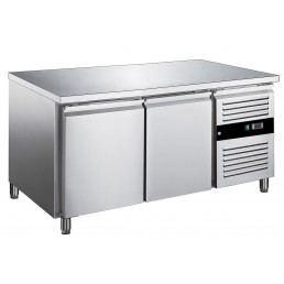 Холодильный стол для кондитерских изделий PREMIUM - 1.5 x 0.8 m / 2 двери / объем: 390 л GGM Gastro