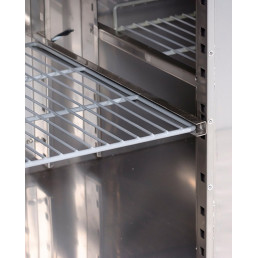 Холодильный стол с бортом ЕСО - 1,8 x 0,7 m / 1 дверца / 4 выдвиж.секции GGM Gastro
