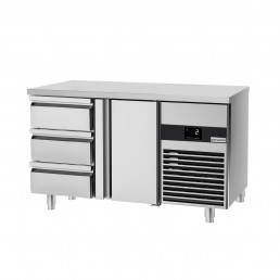 Холодильный стол PREMIUM - 1.4 x 0.7 m (1 дверца / 3 выджн.секции) GGM Gastro